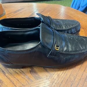 Florsheim Comfortech Mens 422747  SIZE 12D Black Slip On Shoe Gold Clasp